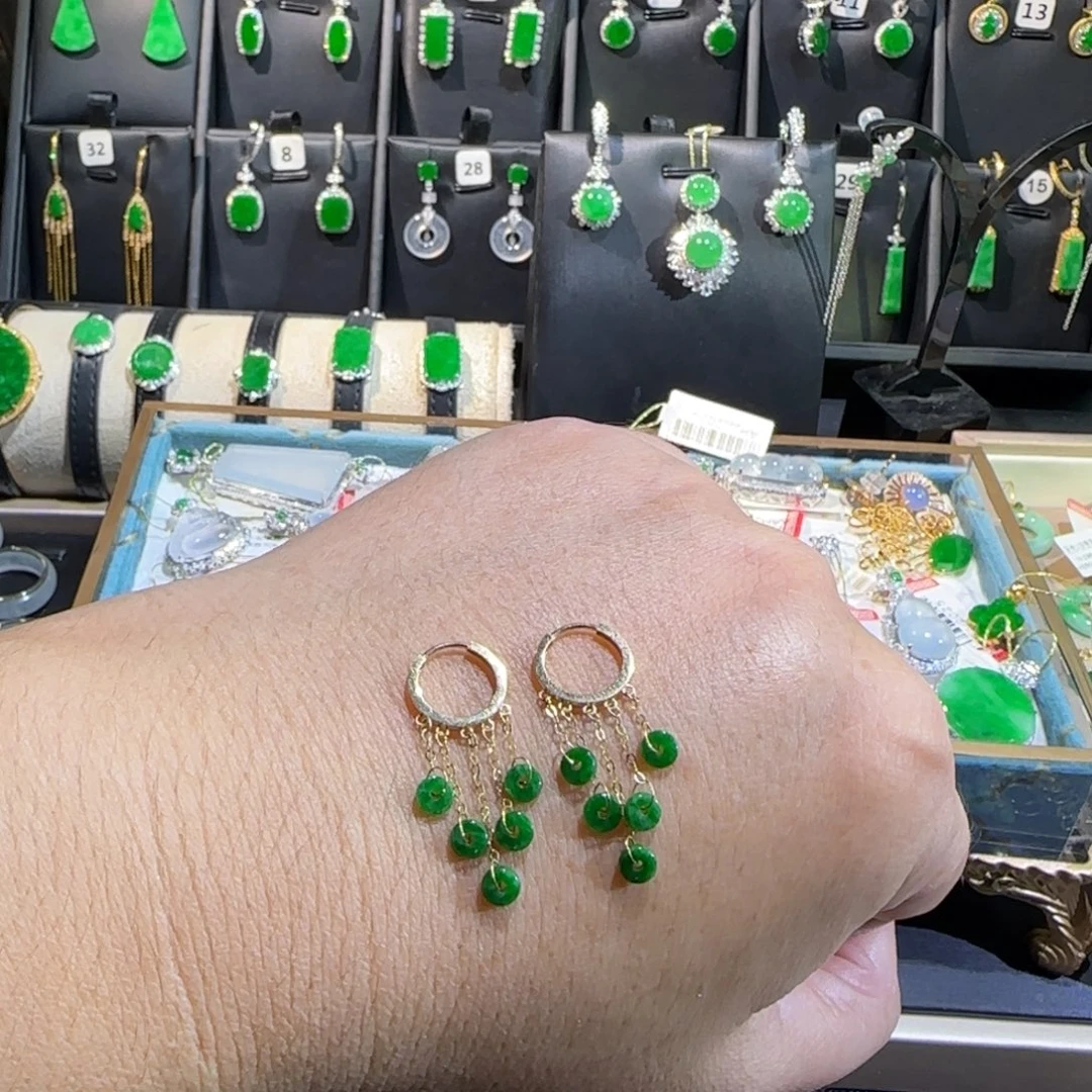 翡翠18K金镶嵌颈饰耳包