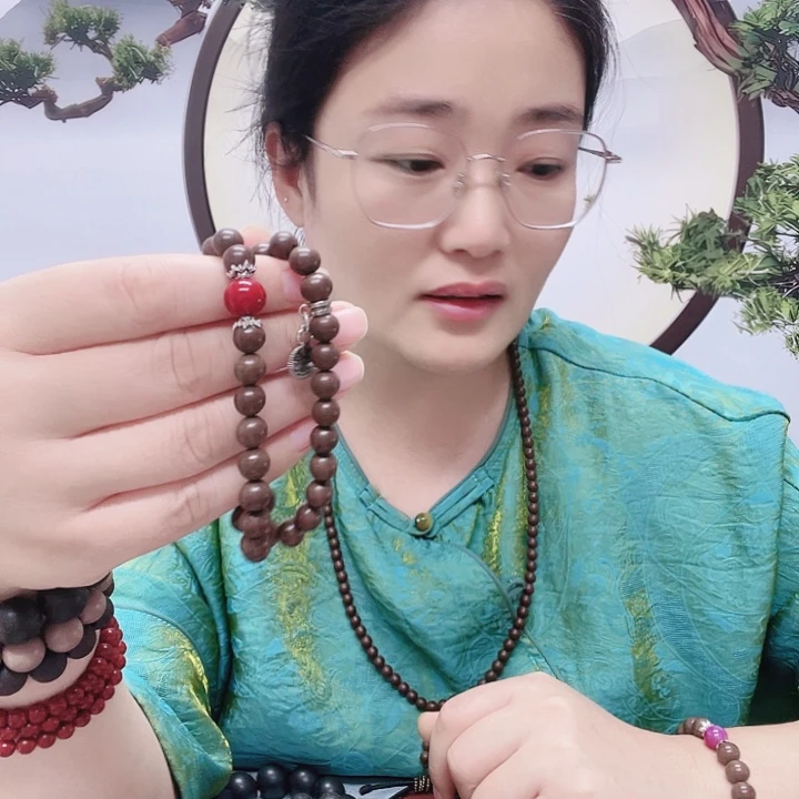 嘻***熹古龙涎0.8的双圈福利