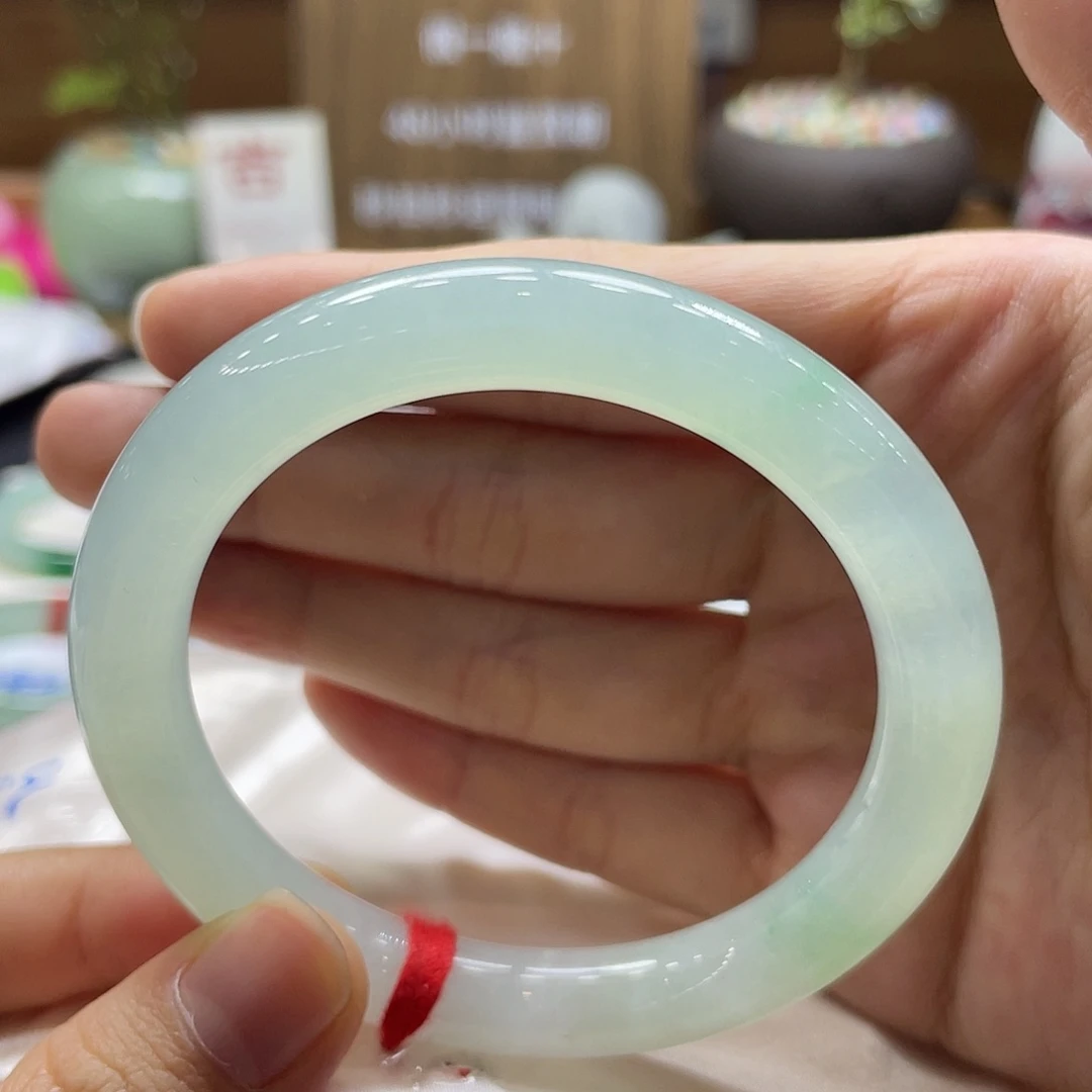 翡翠未镶嵌手镯42 号