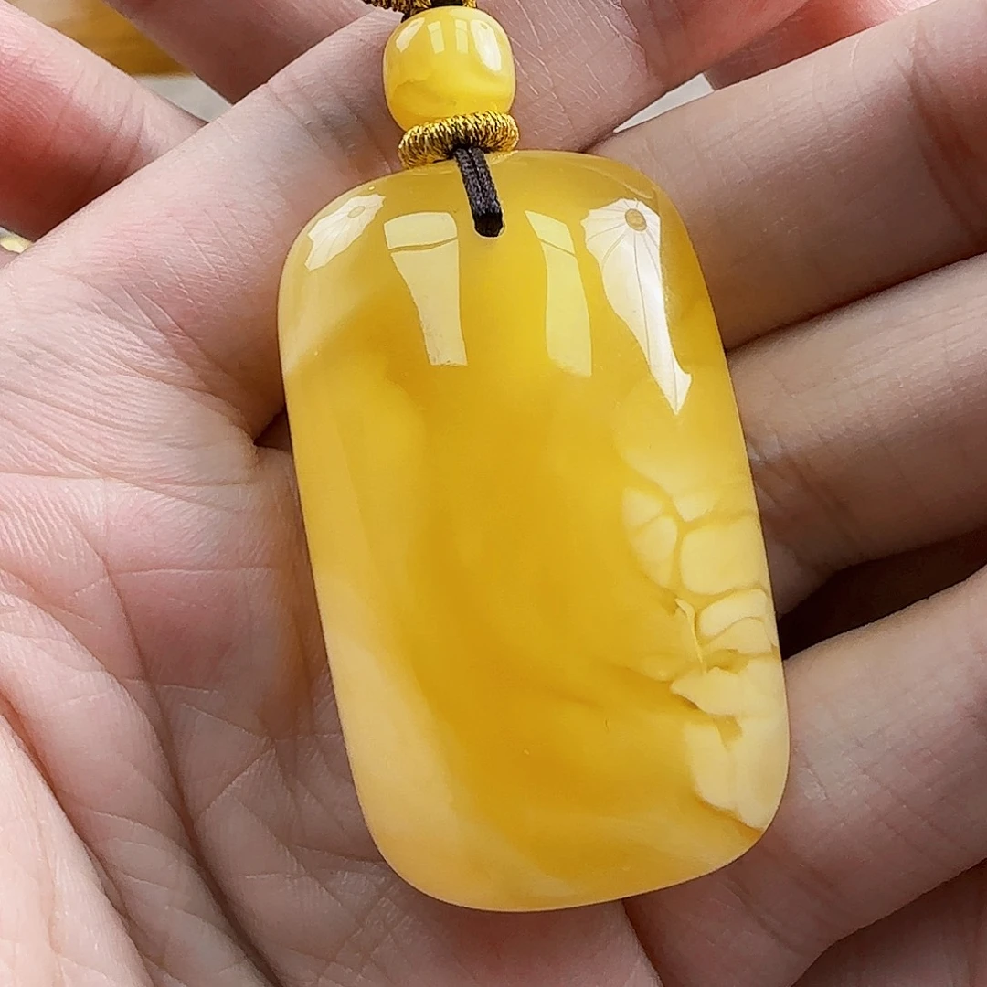 未镶嵌琥珀珠宝奇石