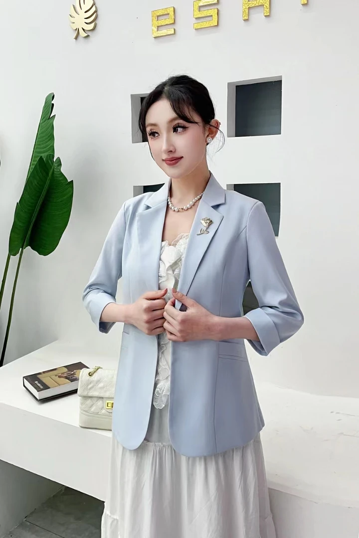 888时尚百搭通勤韩版西装气质轻奢修身薄款西服外套