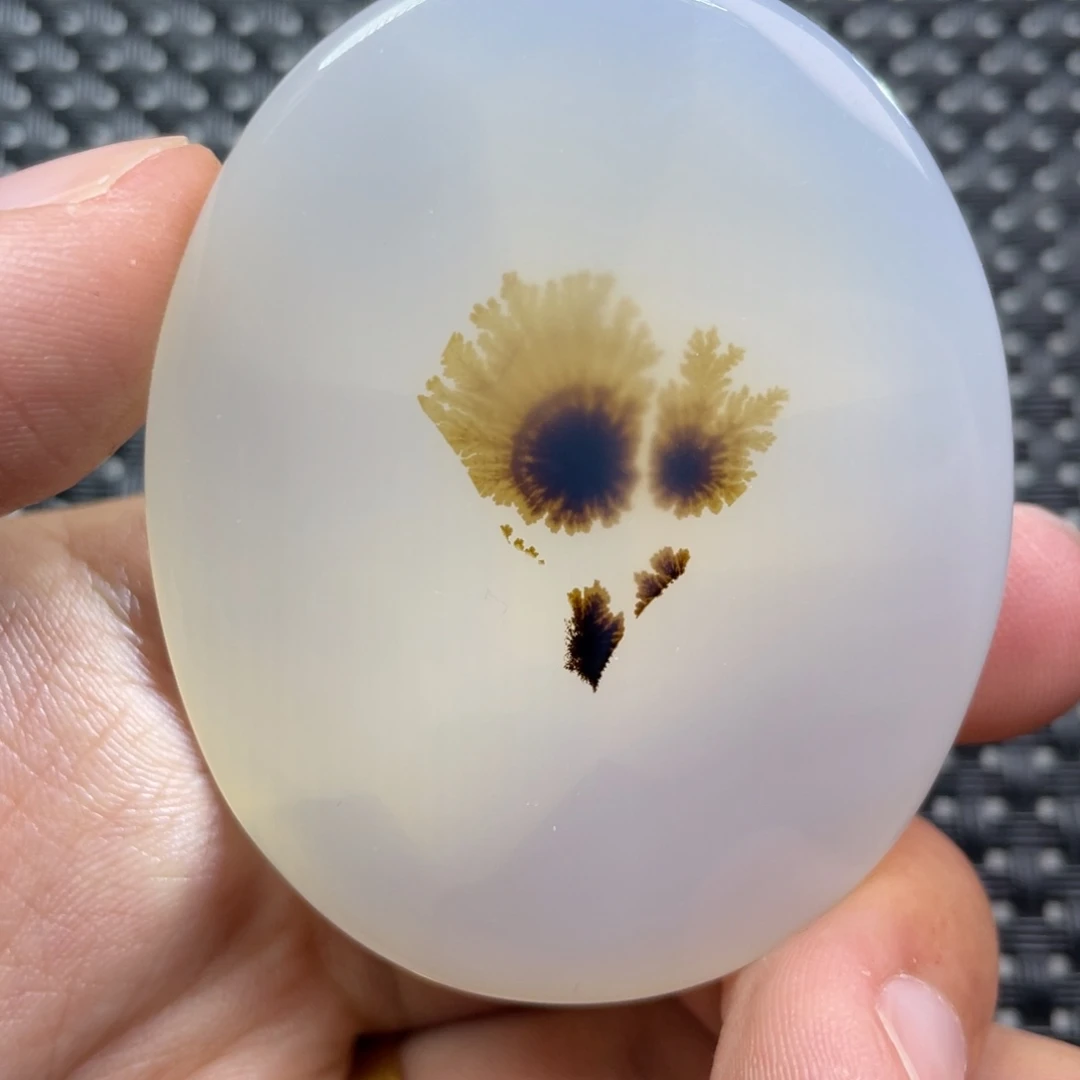 未镶嵌颈饰玛瑙/玉髓夏**天