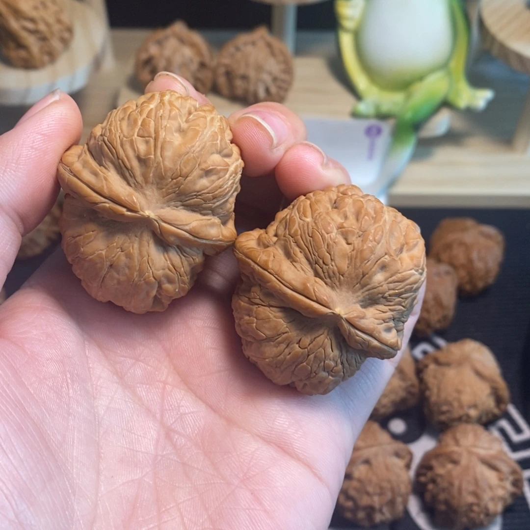 文玩核桃吊坠元宝44福利对(差尺不退不换，介意勿拍)