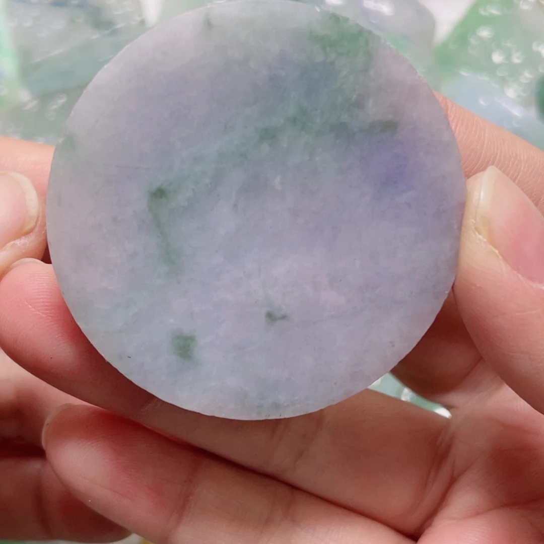 定制翡翠未镶嵌反****?包工