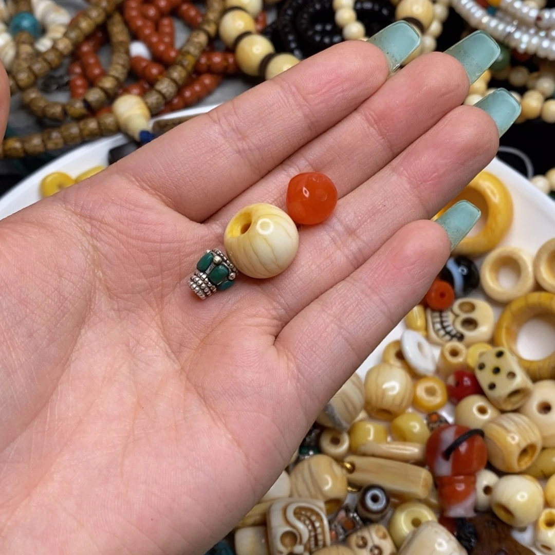 玩**恭藏传文玩高白三通➕一颗南南
