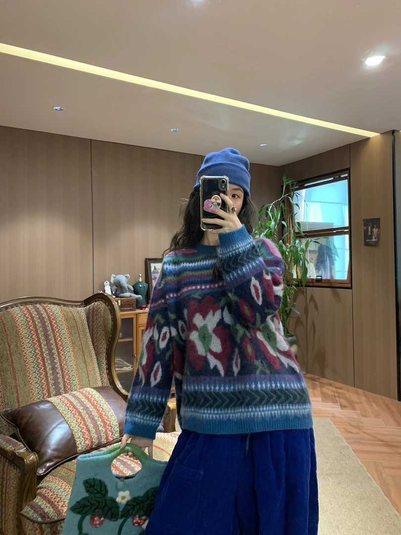 In a Chou 慵懒复古山羊绒拉毛绒感加厚圆领套头羊绒衫（不可机洗