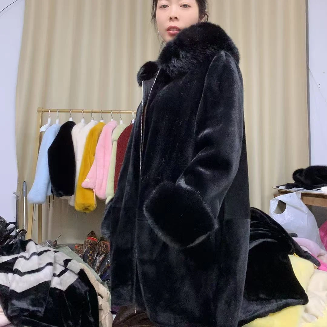 2024春秋新款皮毛一体女士外套中长款加厚保暖貂绒外穿连帽休闲