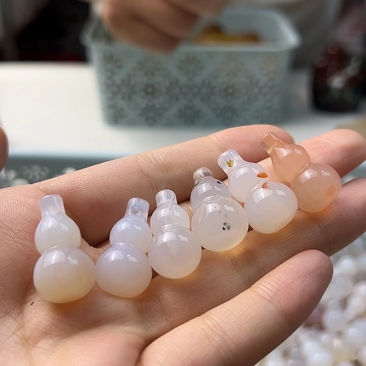 未镶嵌颈饰玛瑙/玉髓