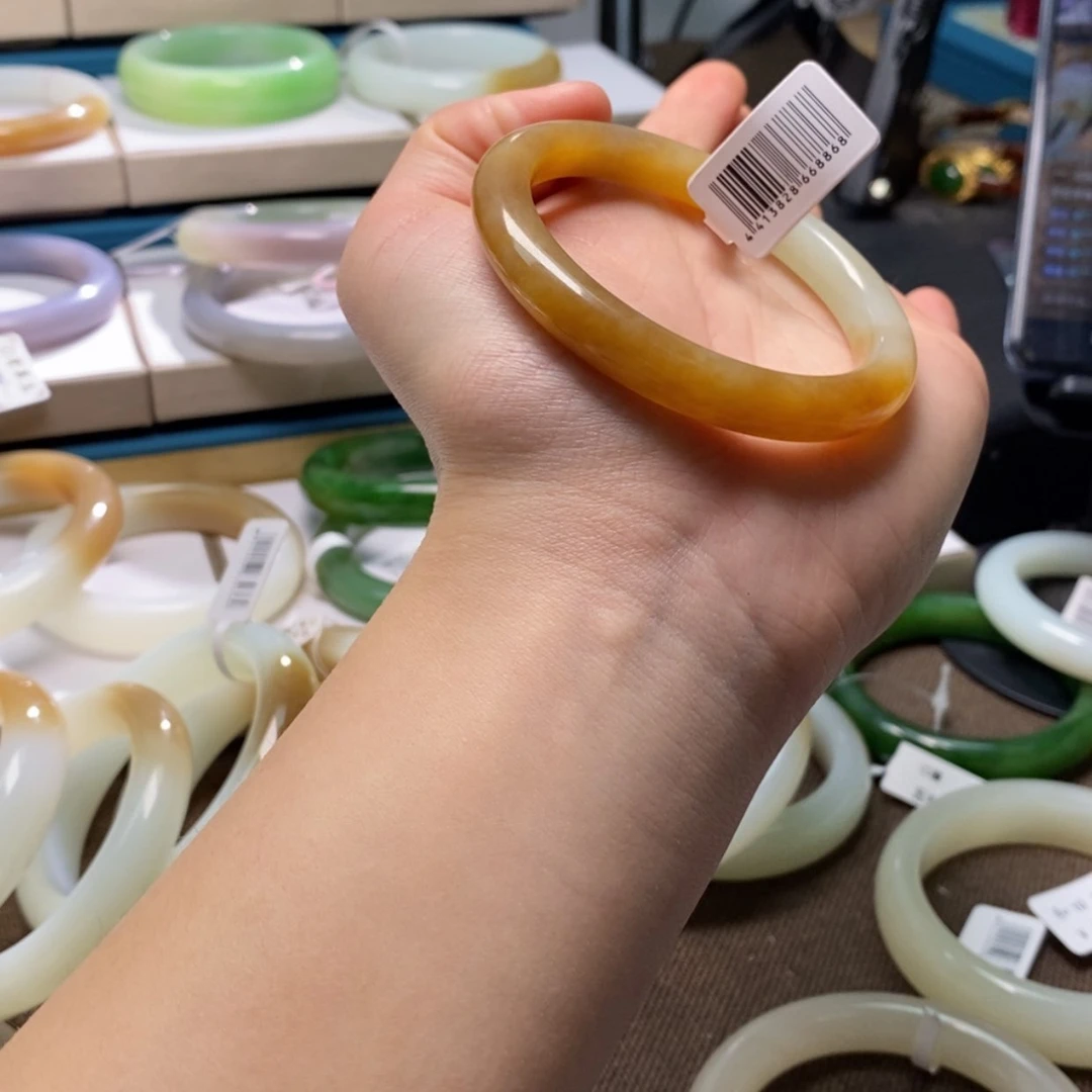 【闪购商品】和田玉手镯未镶嵌