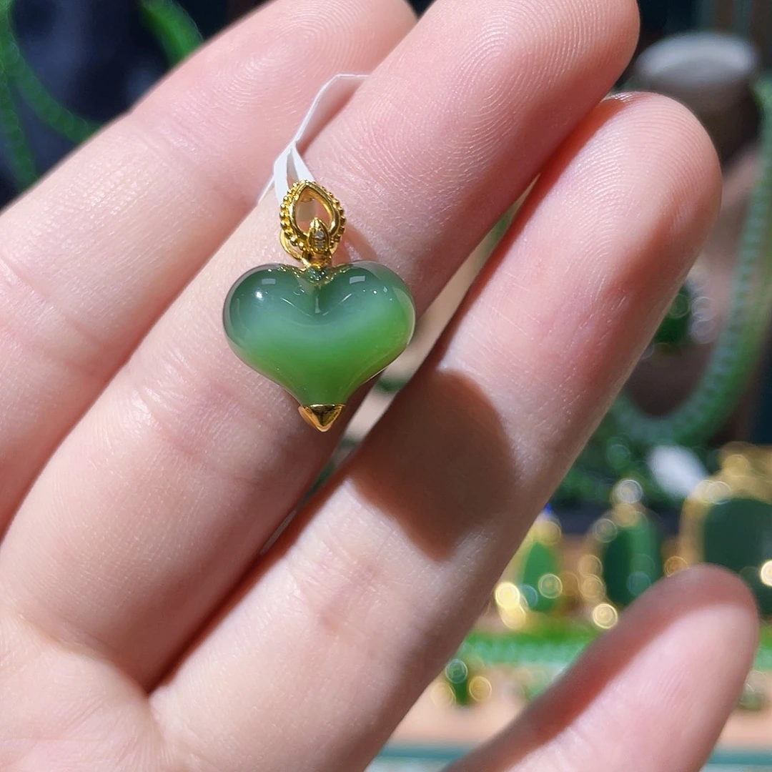 和田玉（碧玉）18K金镶嵌吊坠(不含链)