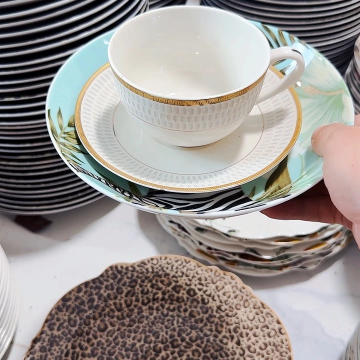 骨瓷颜*?深盘12.5，杯碟15米