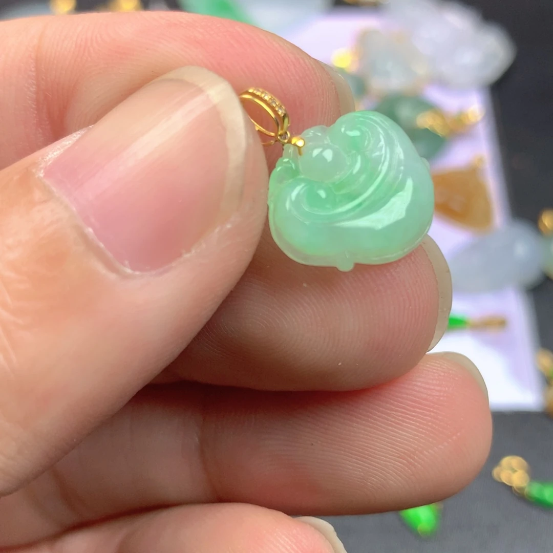 【闪购商品】颈饰18K金镶嵌翡翠翡翠