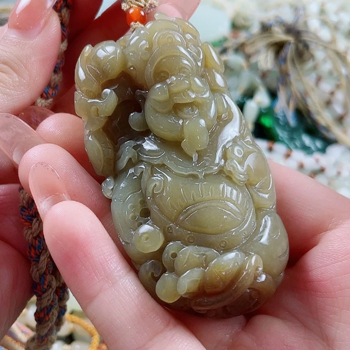 颈饰未镶嵌和田玉