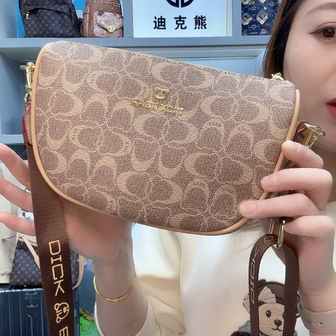 PVC9196相依卡其月亮包单肩斜挎包