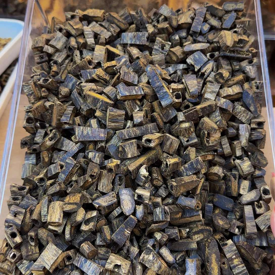 沉香沉香碎屑金沙叶品种车珠块料100g