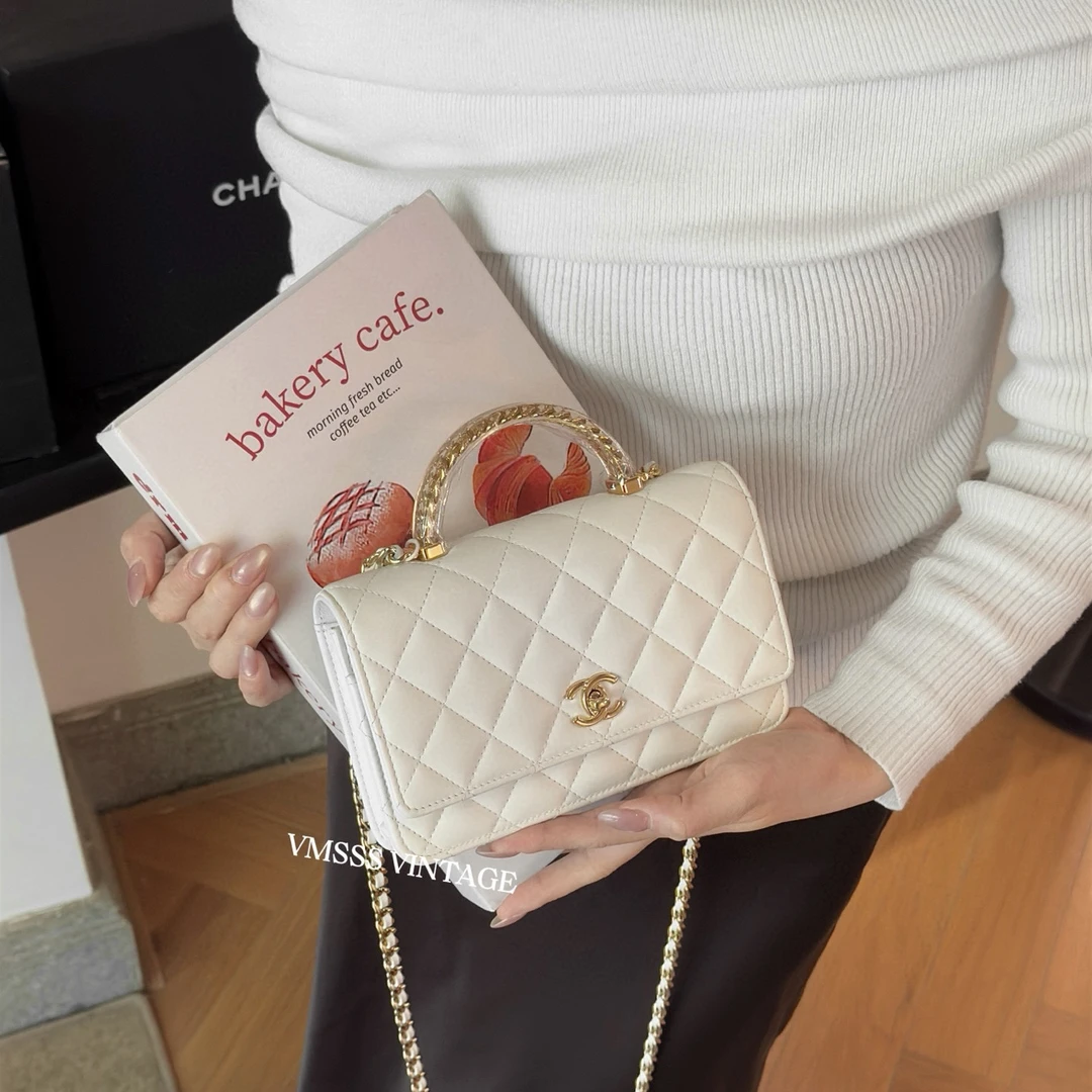 99新 Chanel/香奈儿 白金亚克力手柄羊皮woc单肩包/01864时尚经典