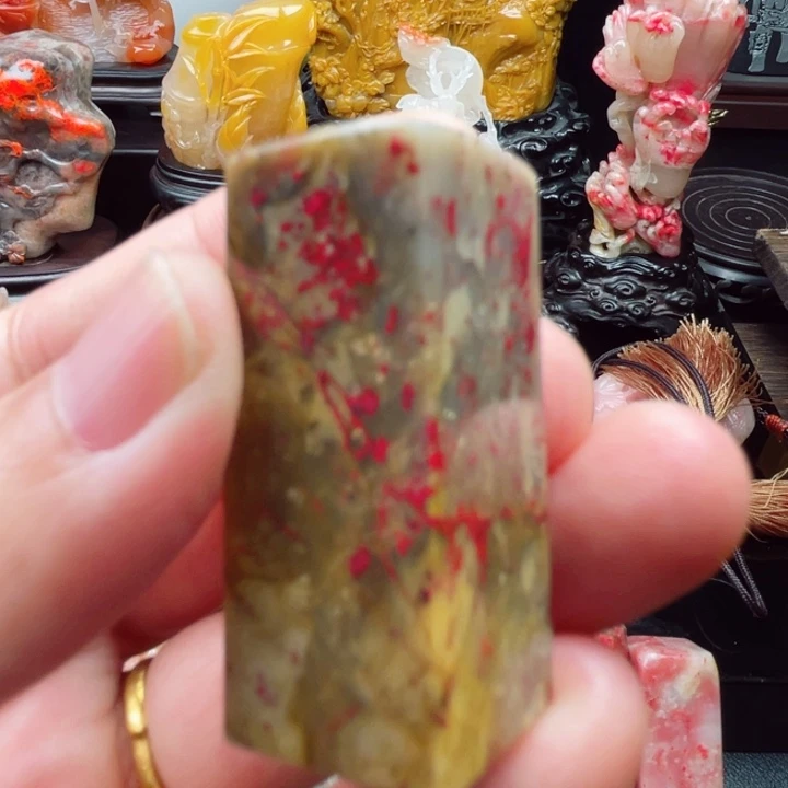 昌化鸡血石黄冻地