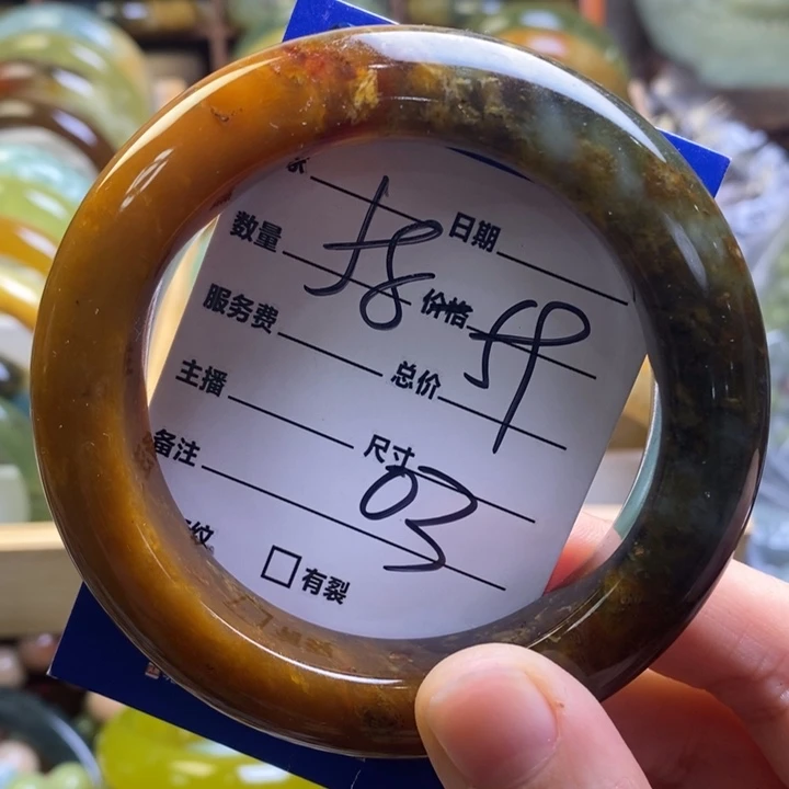 蛇纹石玉手镯未镶嵌小**脉