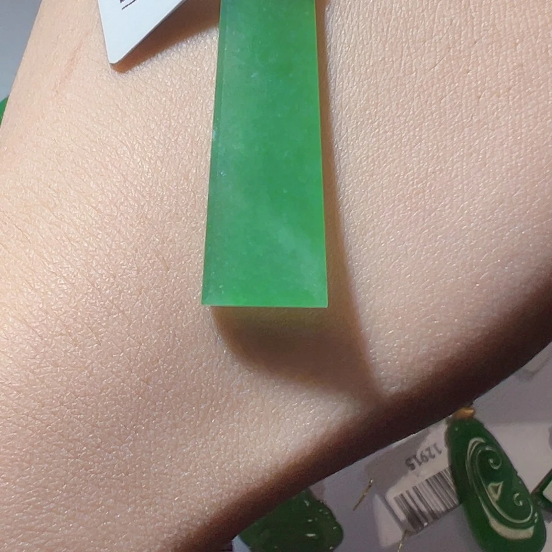 翡翠18K金镶嵌颈饰翡翠