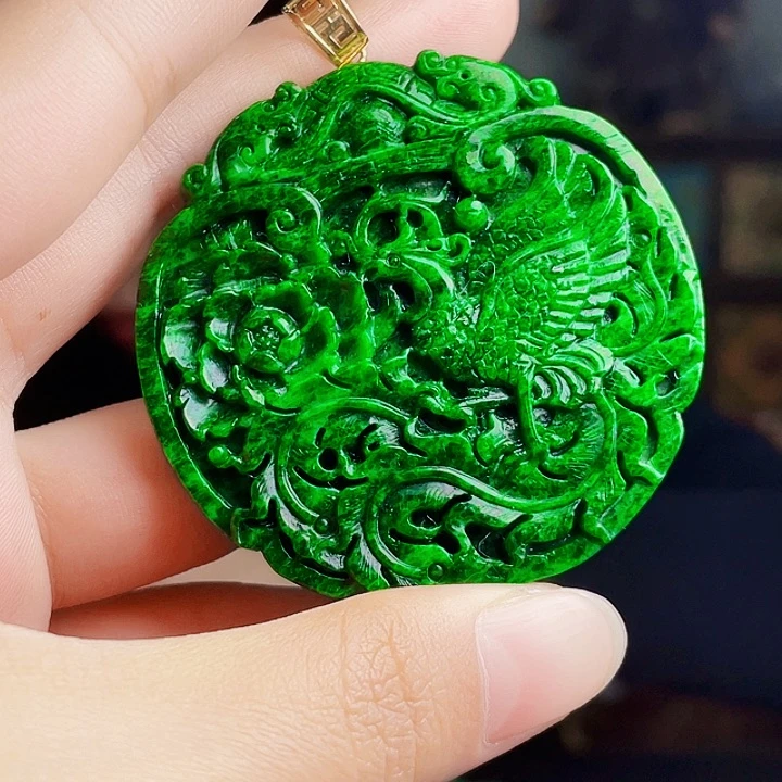 翡翠18K金镶嵌颈饰多样性