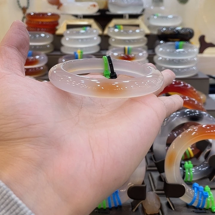 玛瑙/玉髓未镶嵌手镯30