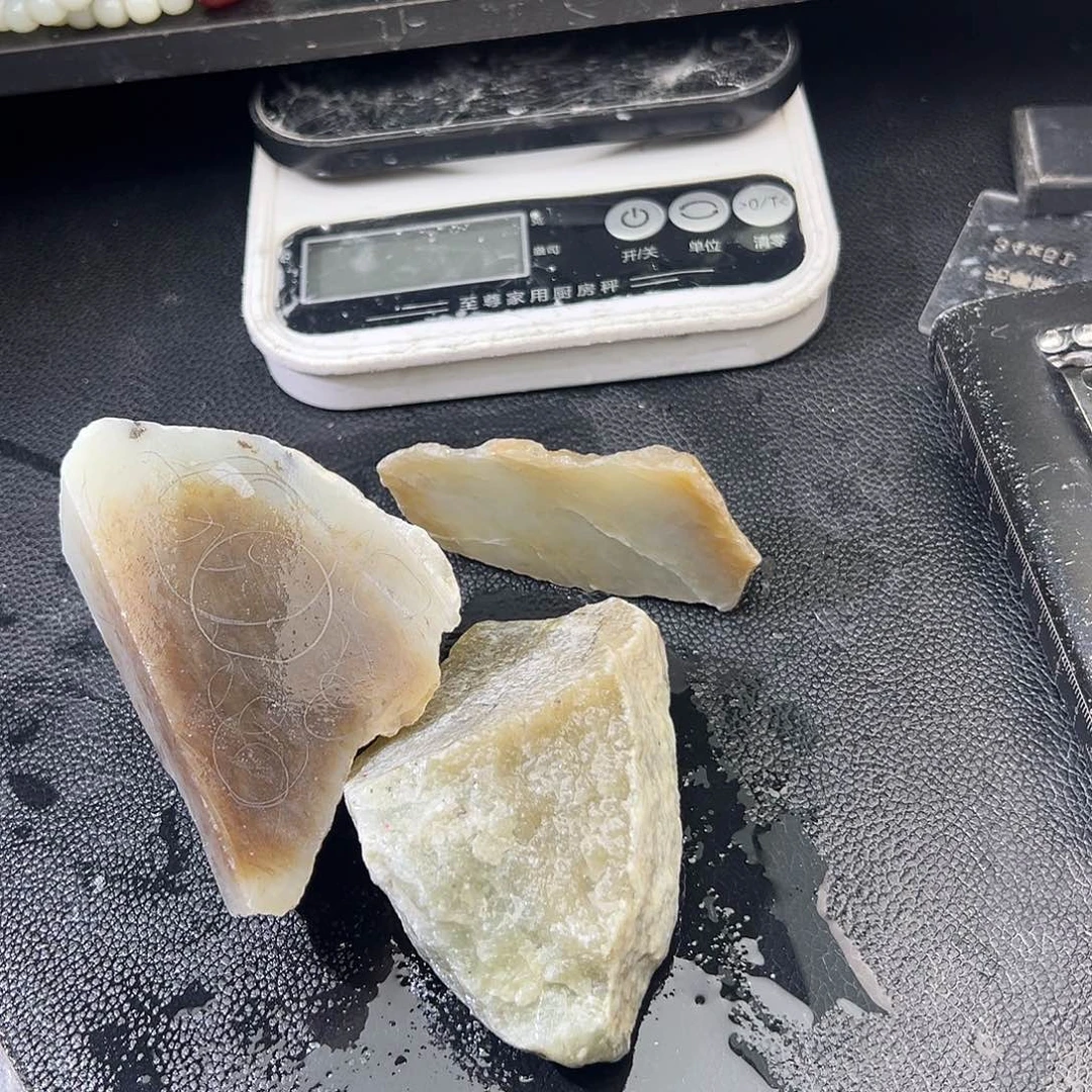 和田玉（糖玉）未镶嵌车挂