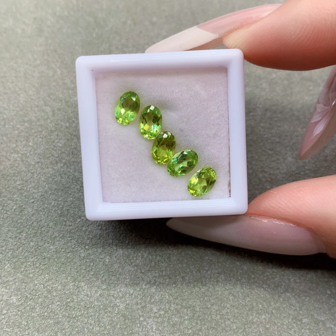 橄榄石珠宝奇石未镶嵌