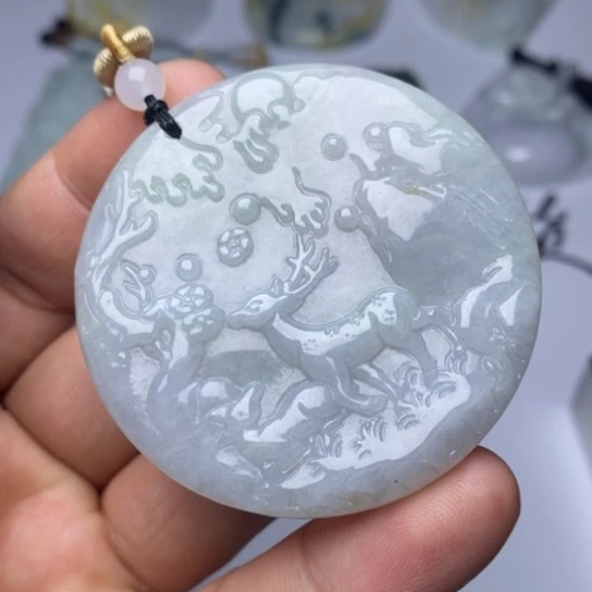 翡翠未镶嵌颈饰翡翠