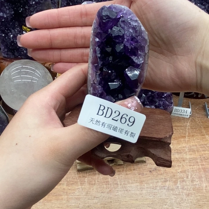 紫晶大型摆件（非配饰）未镶嵌