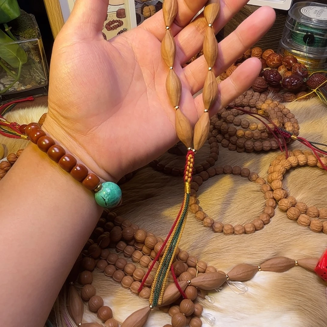 *****猴头核桃吊坠猴头手串