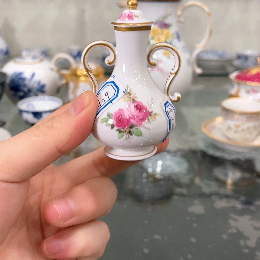瓷片中古一等细笔鼻烟壶