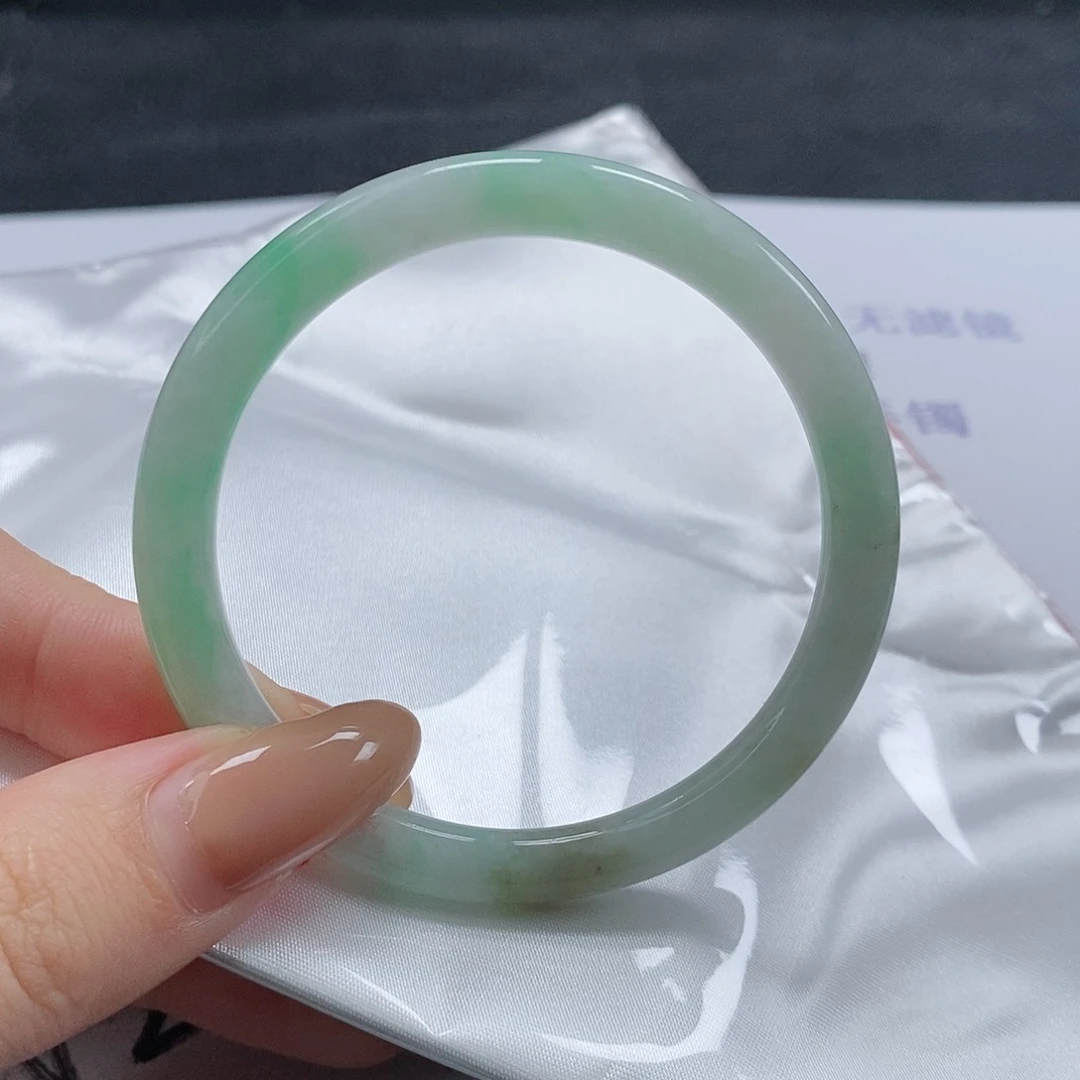【闪购商品】翡翠手镯（圆镯）未镶嵌444号