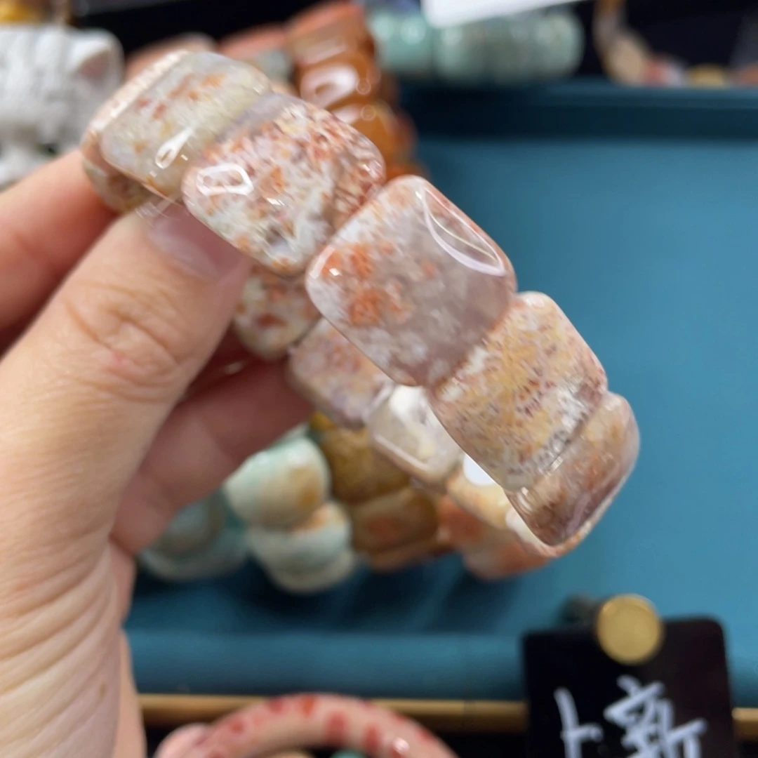 未镶嵌手镯硅化玉