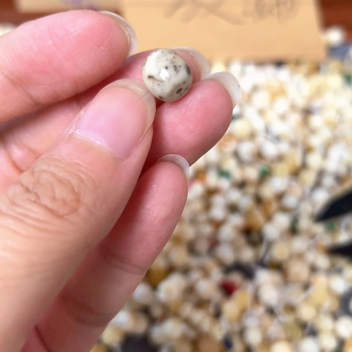 裸石蜜蜡未镶嵌8.6mm一个