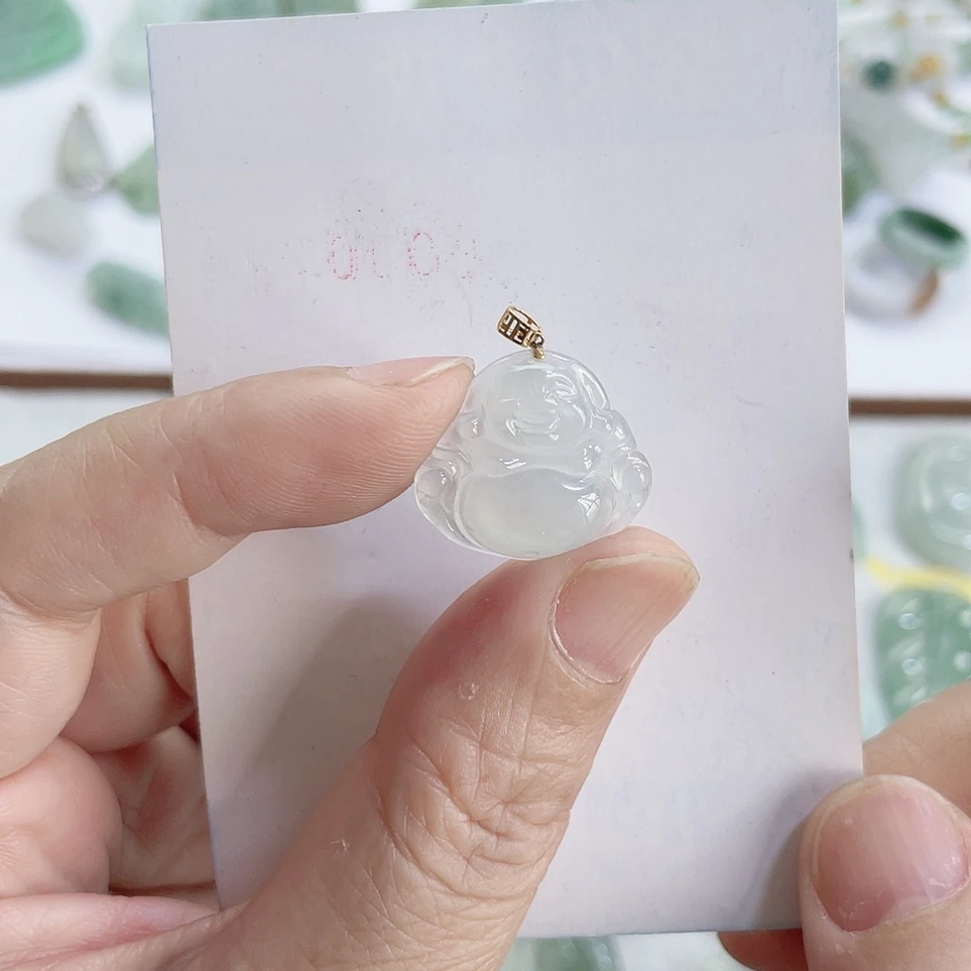 翡翠未镶嵌颈饰小佛公