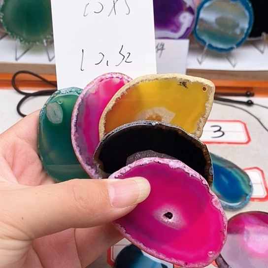 幸***道玛瑙/玉髓颈饰合金
