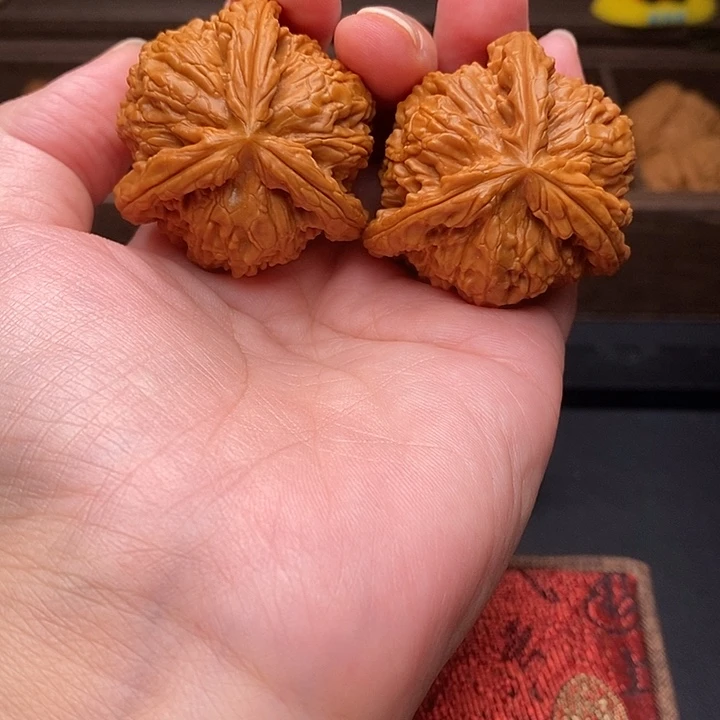 来***看把件文玩核桃白奔
