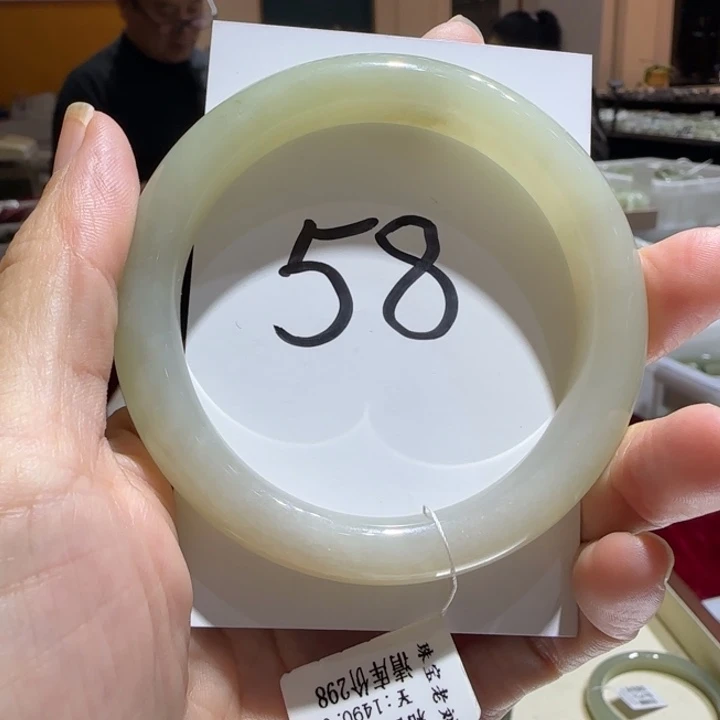 和田玉未镶嵌手镯079