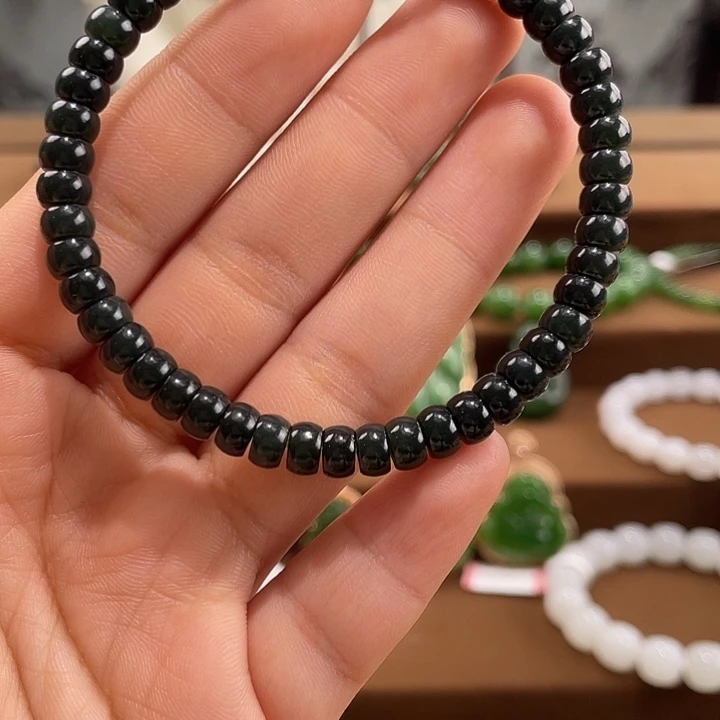 和田玉未镶嵌手串