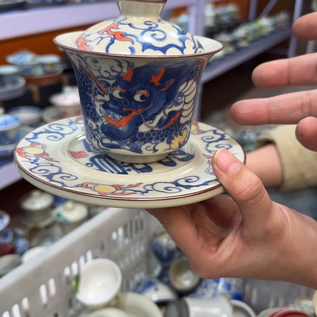 高温下的高温天气使人