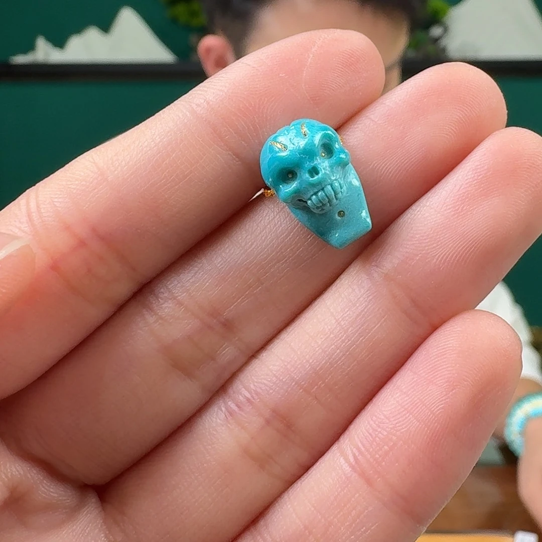 绿松石未镶嵌珠宝奇石