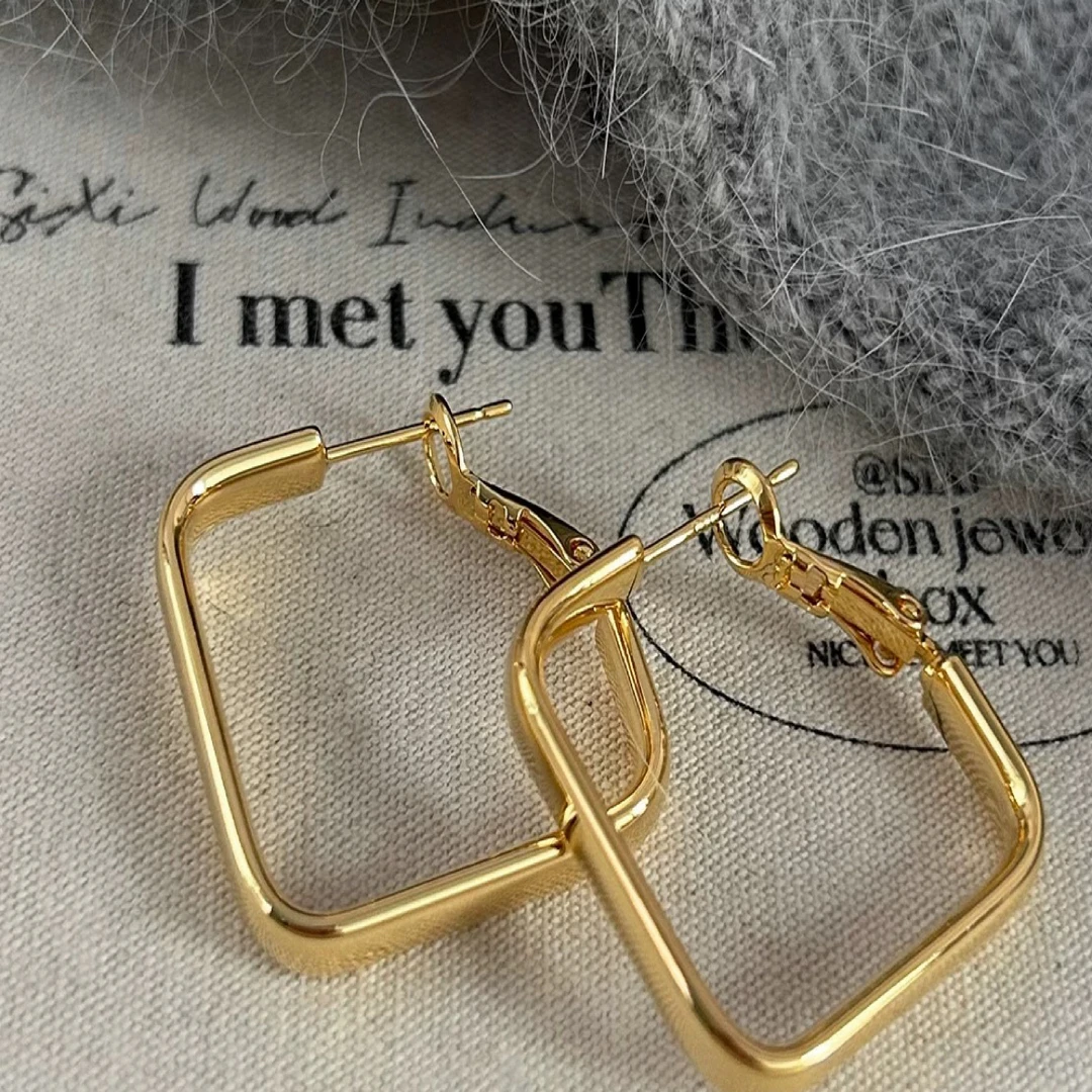 铜合金耳饰 【2.5厘米】轻奢极简风光版菱形百搭耳圈耳饰 S97