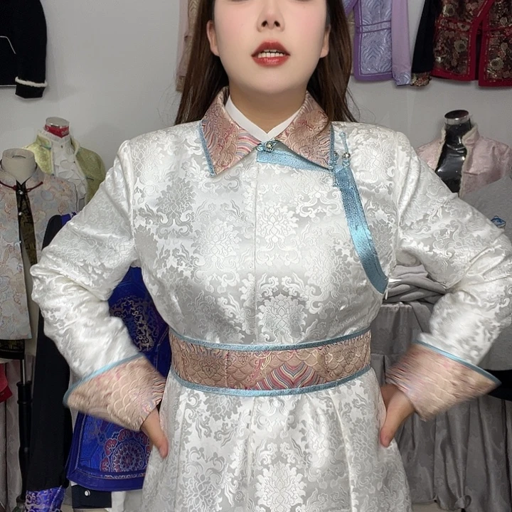 长款白色长袍男女同款