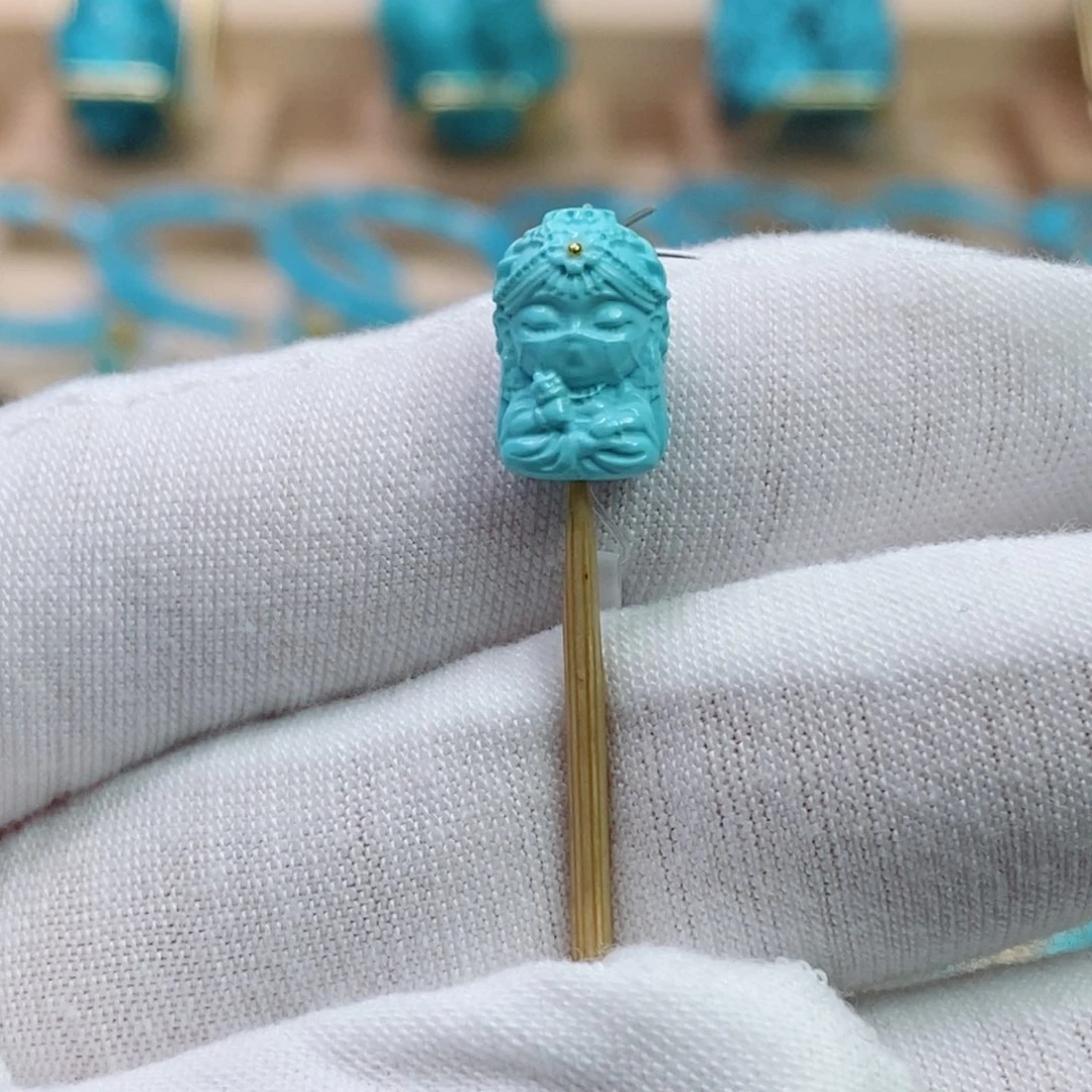 绿松石未镶嵌珠宝奇石