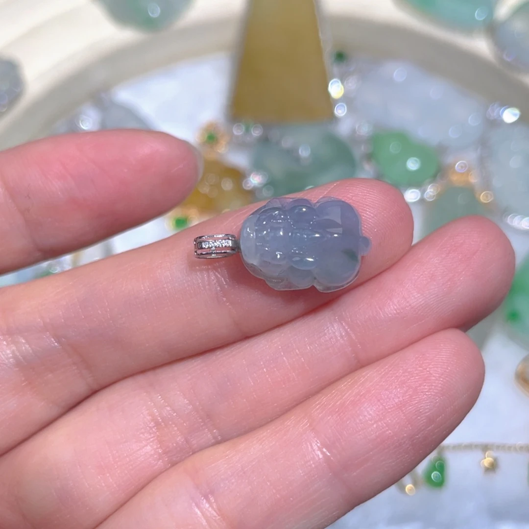 翡翠颈饰18K金镶嵌翡翠