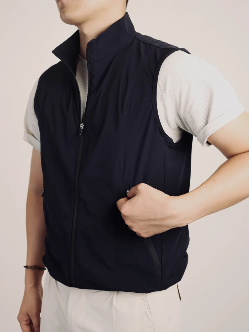 SOS激光打孔商务马甲弹力透气网眼叠穿外套夏季防晒轻薄叠穿上衣