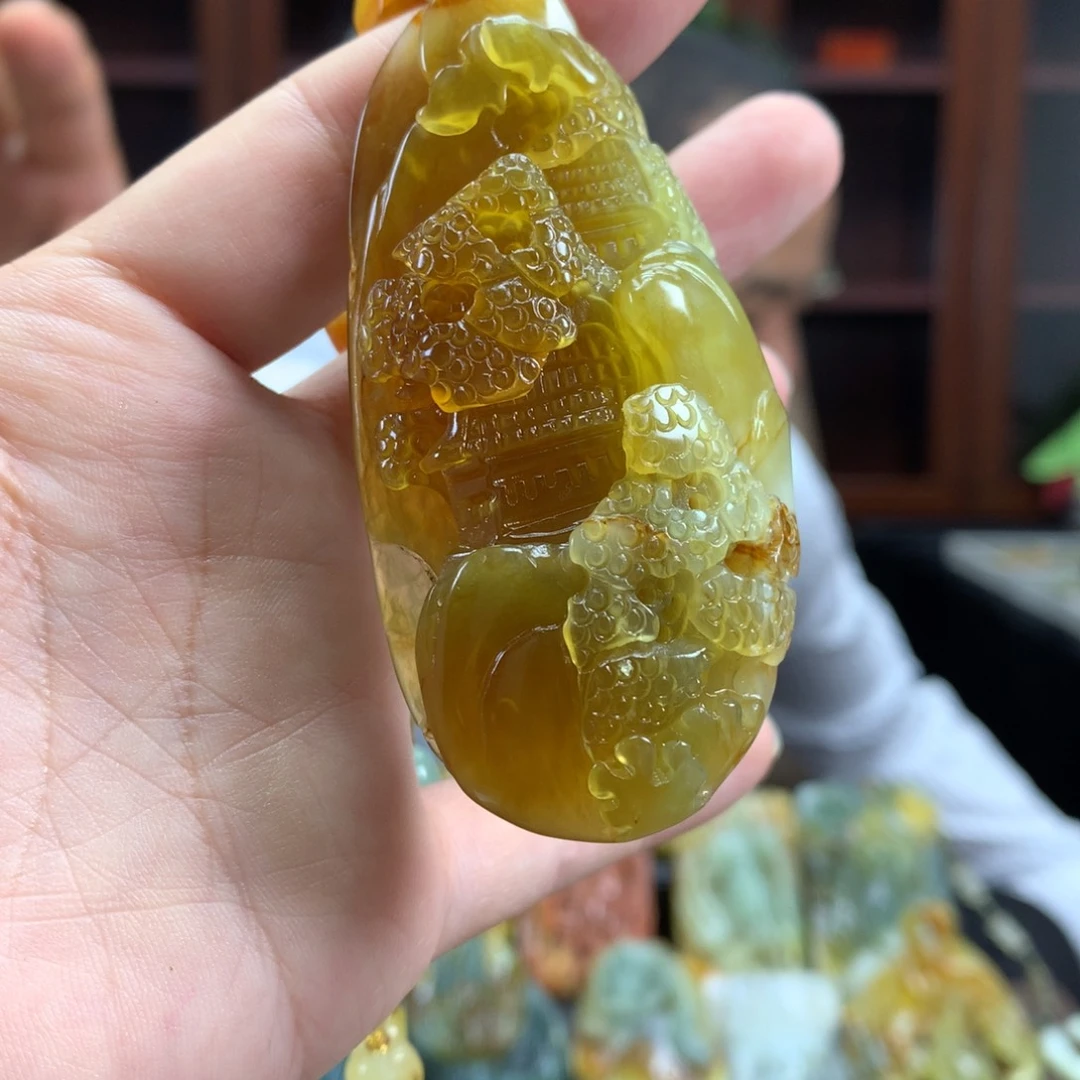 未镶嵌蛇纹石玉颈饰