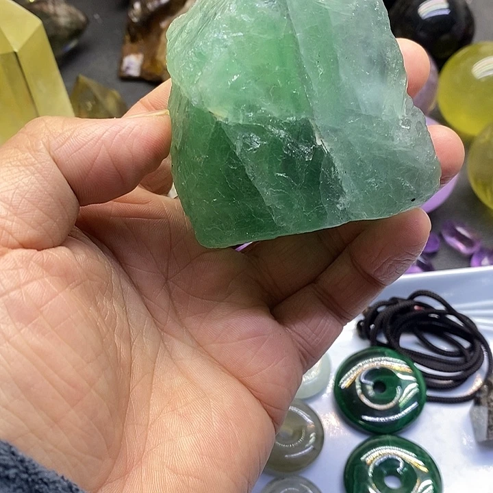 珠宝半成品水晶未镶嵌