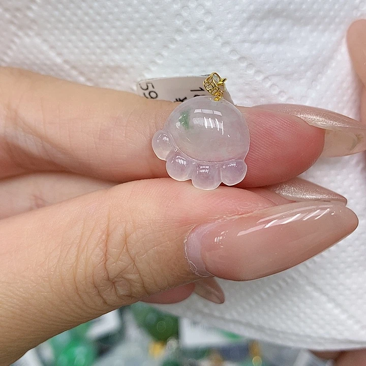 颈饰18K金镶嵌翡翠