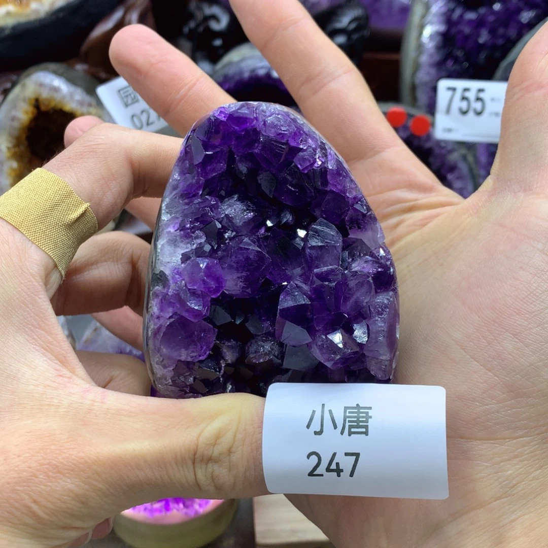 紫晶大型摆件（非配饰）未镶嵌